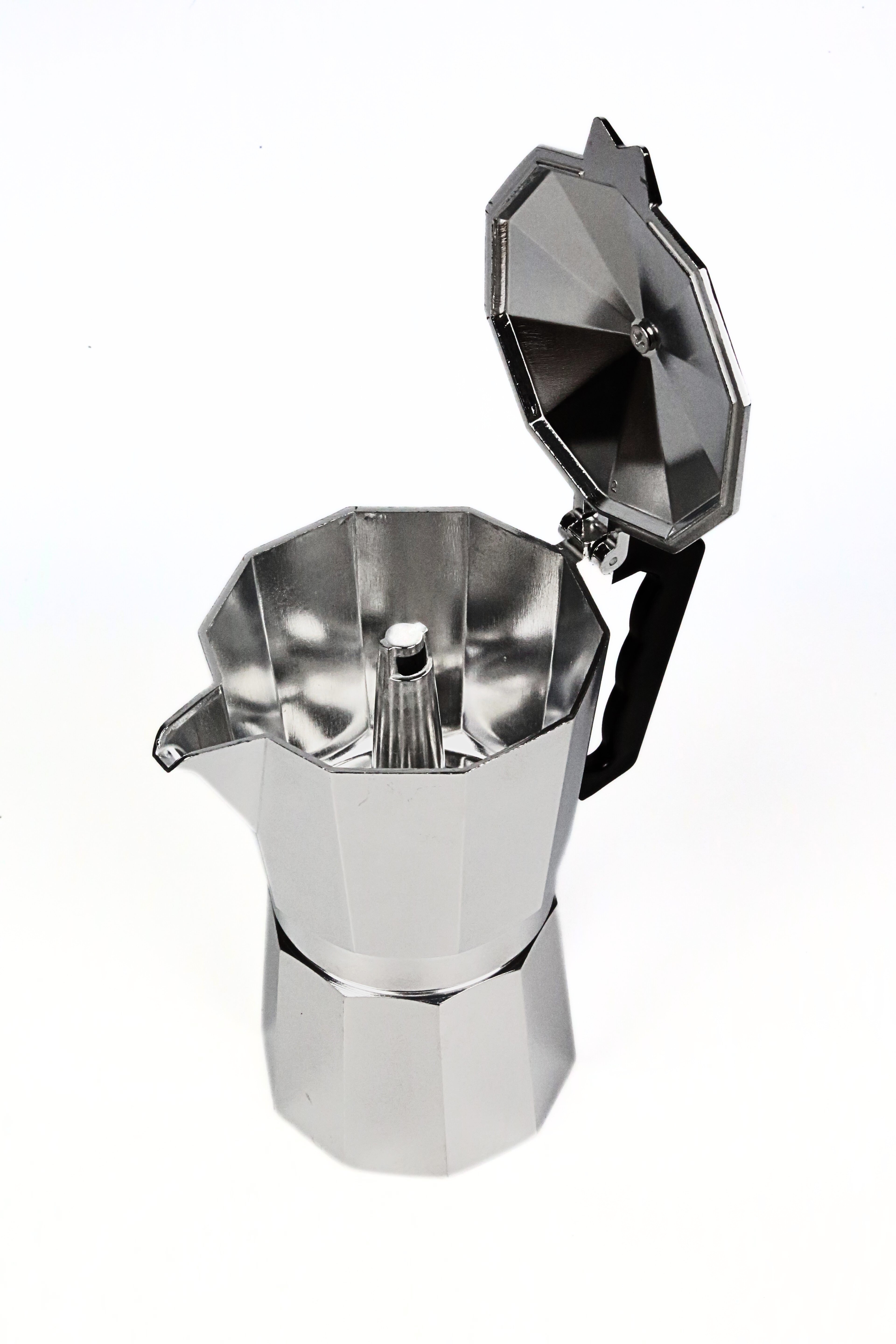 Cafetière expresso en aluminium – produit proposé sur Souk Dubaï