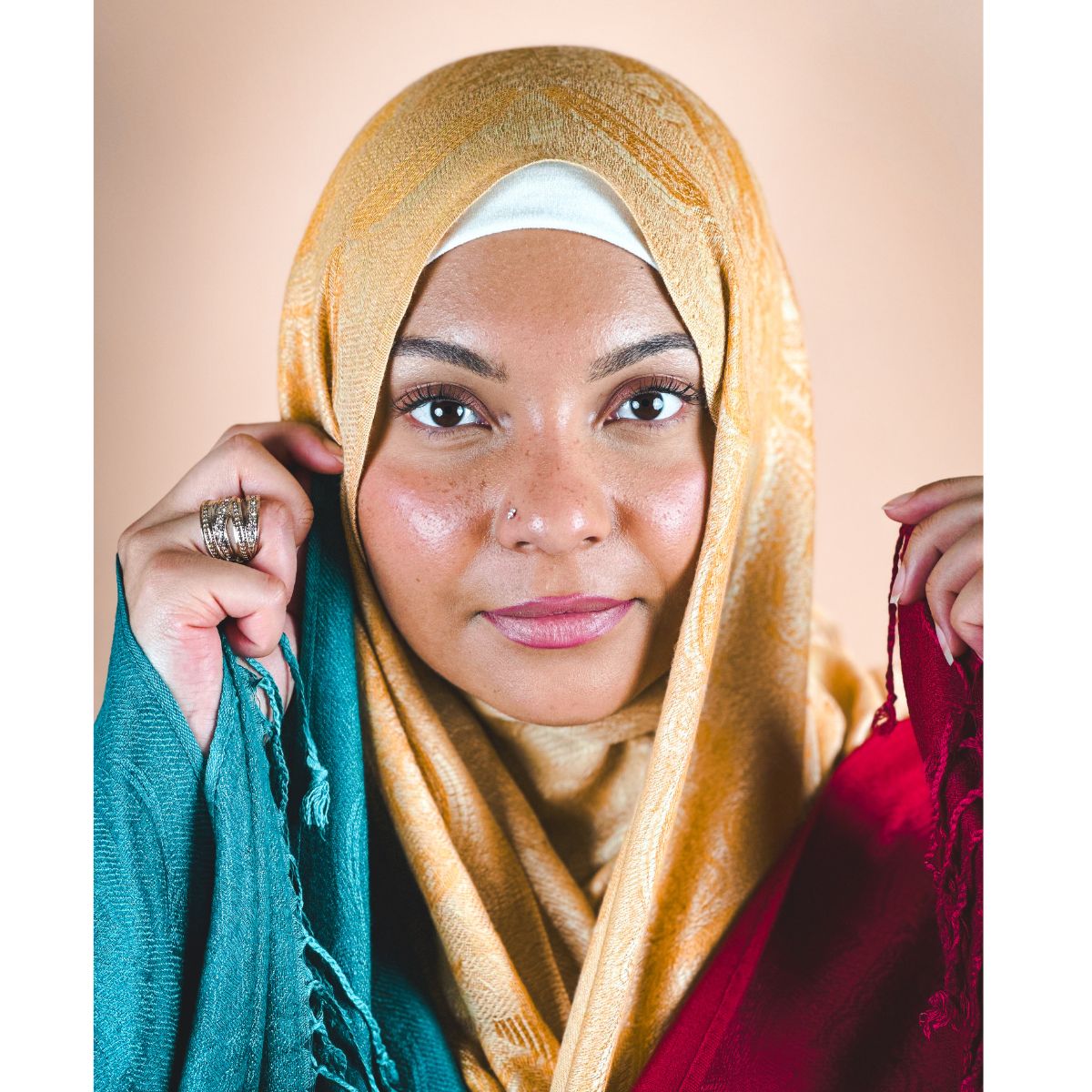 Hijab Pashmina à motifs unis Kalthoum