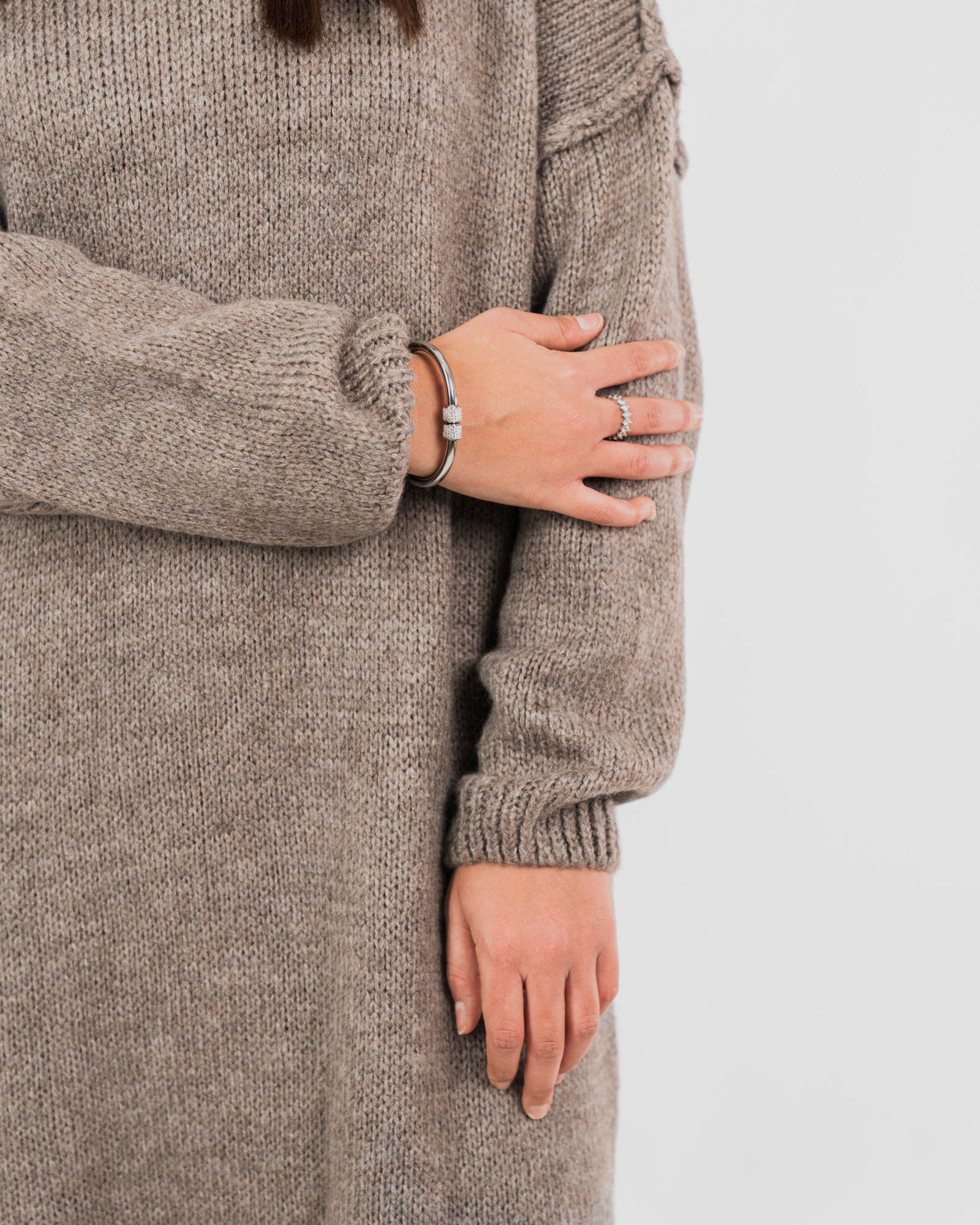 Robe pull en maille col montant