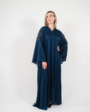Abaya longue et perles argentés de Dubaï bleu foncé