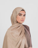 Hijab structuré et satiné