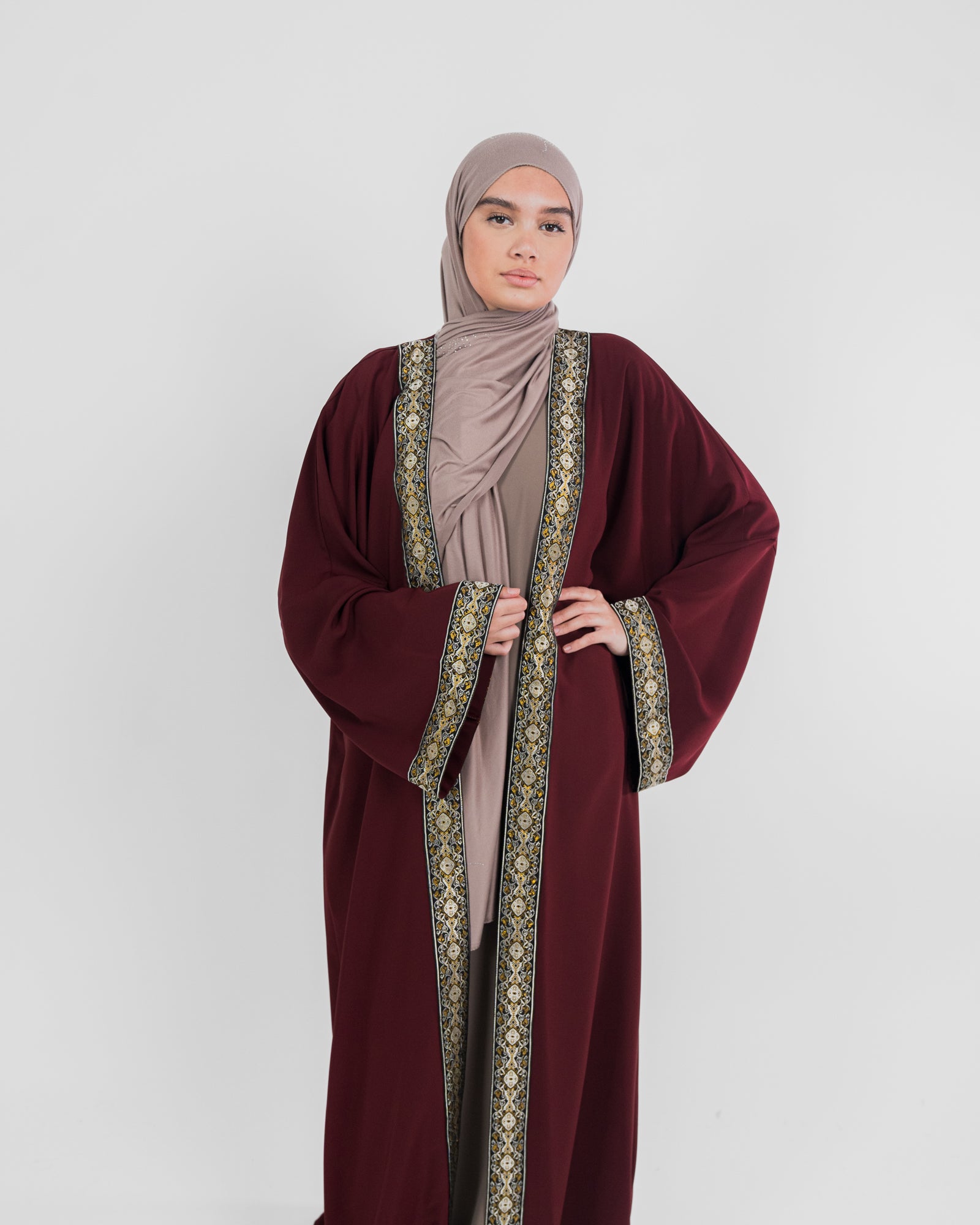 Kimono long luxueux avec ornement