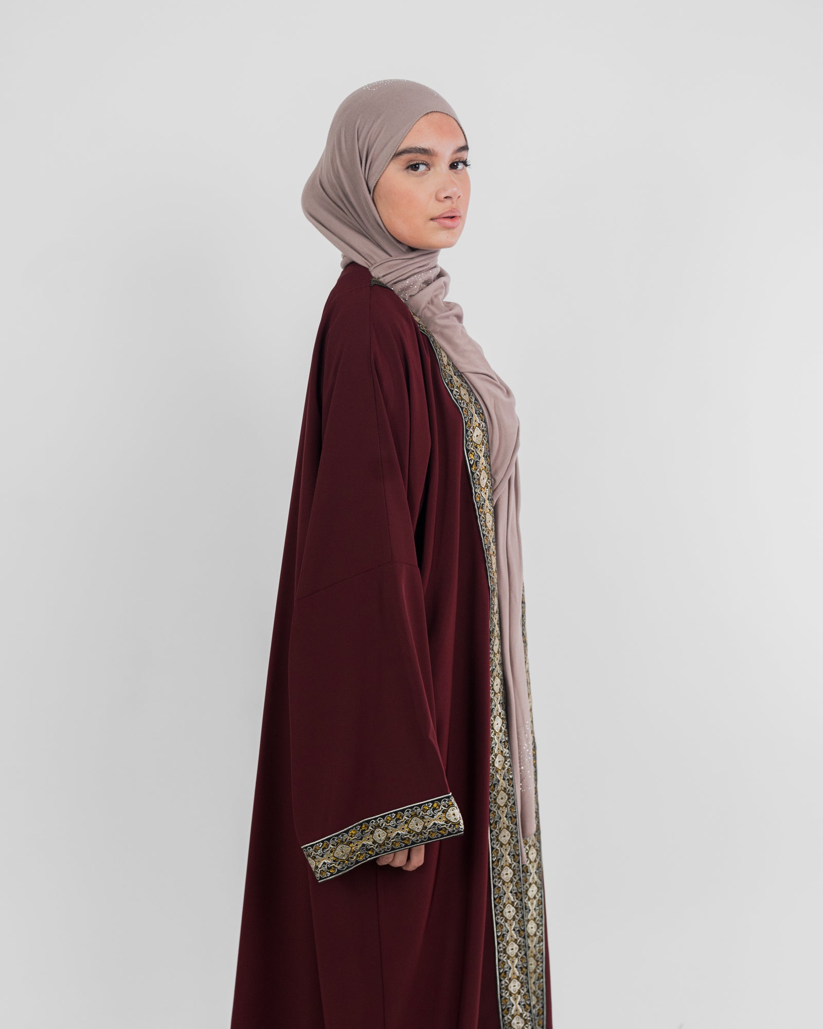 Kimono long luxueux avec ornement