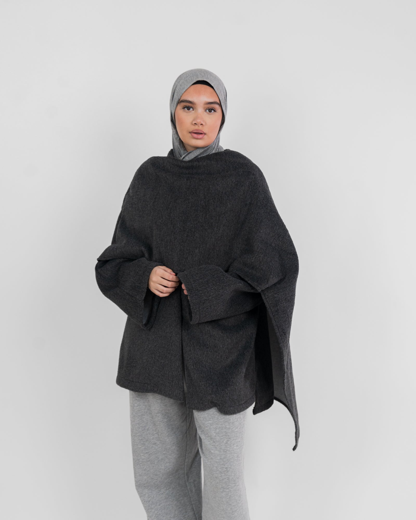 Manteau court avec cape