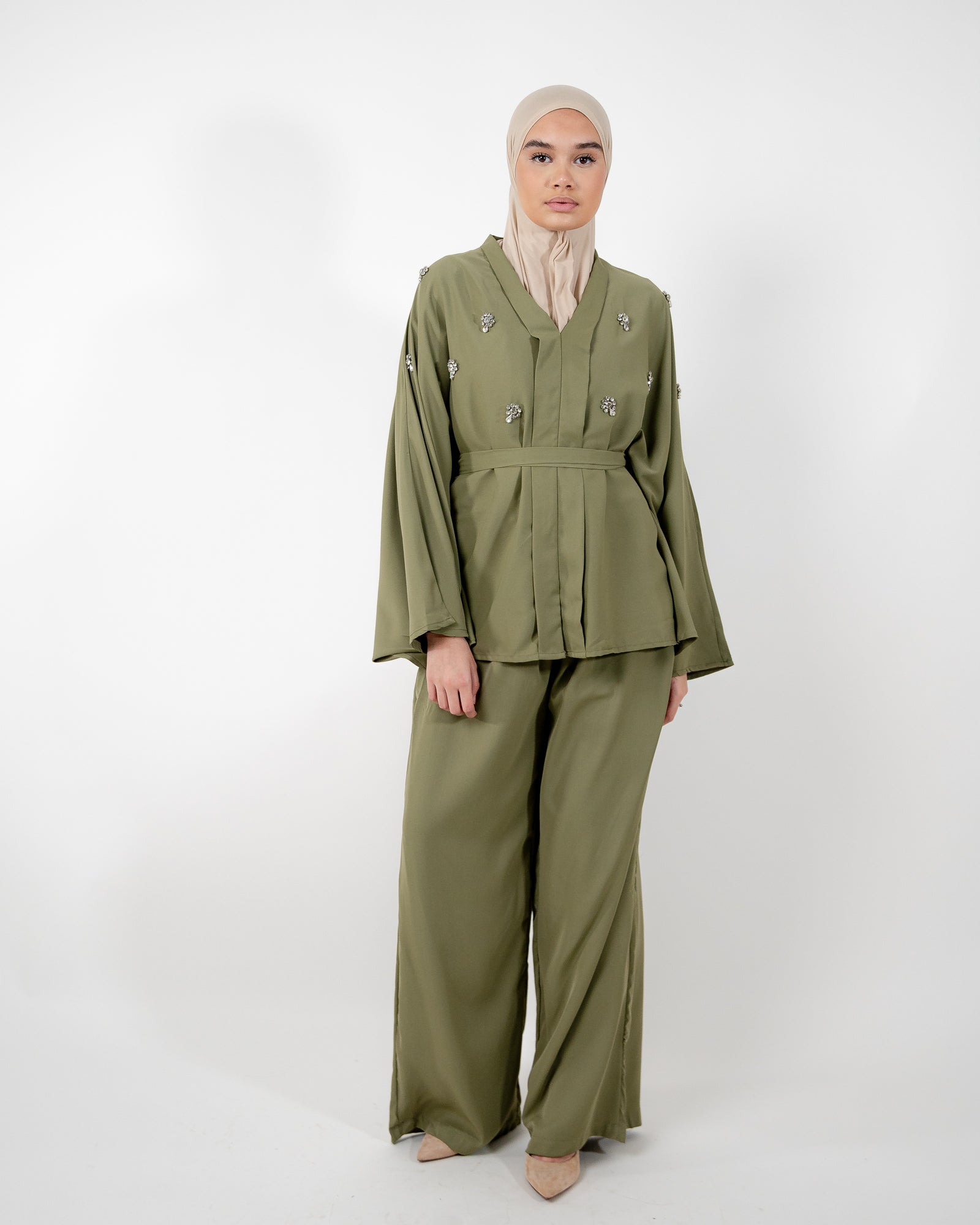 Ensemble pantalon avec chemise ajustable et strass