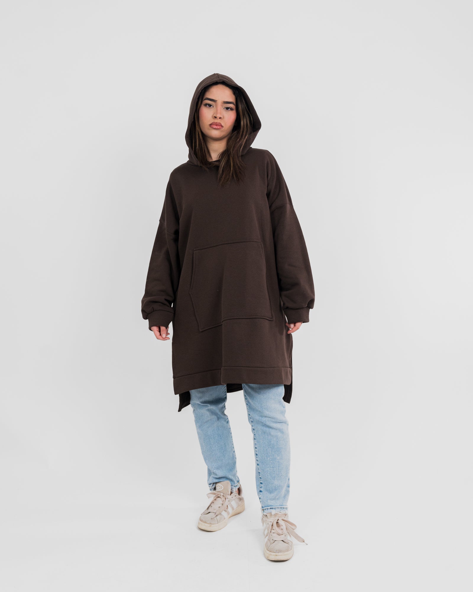 Sweat capuche long oversize – produit proposé sur Souk Dubaï