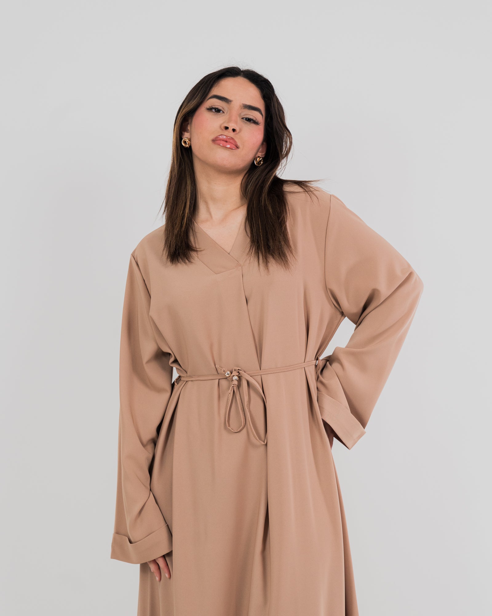 Abaya classique col V