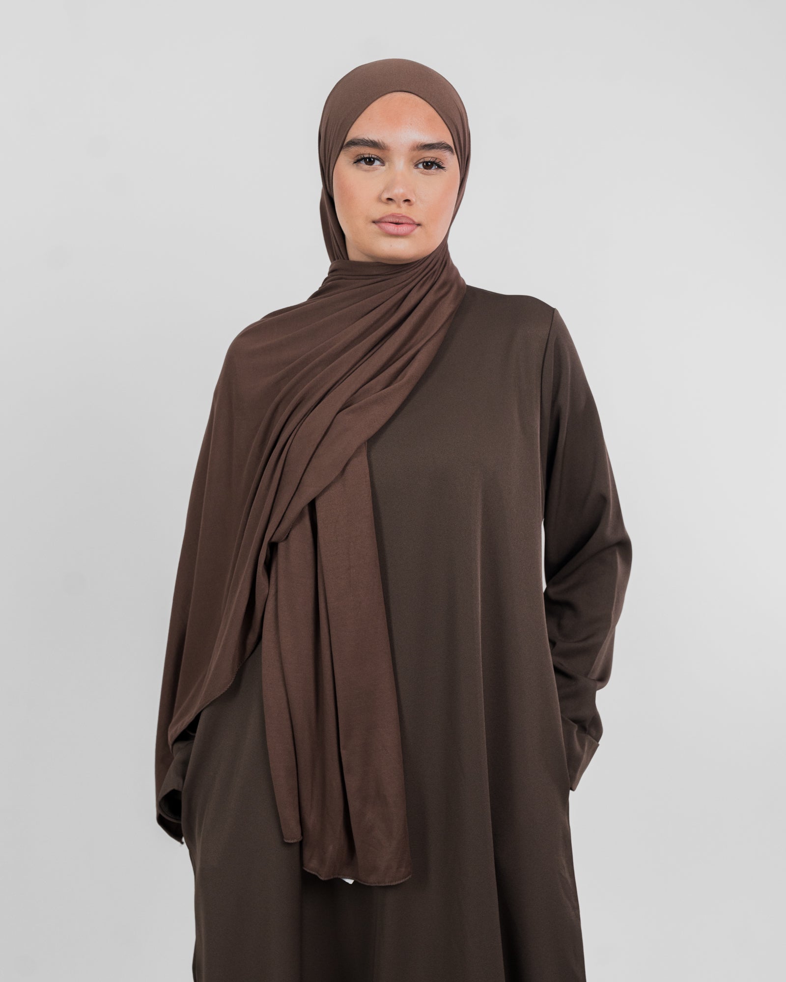 Abaya classique évasée vers le bas