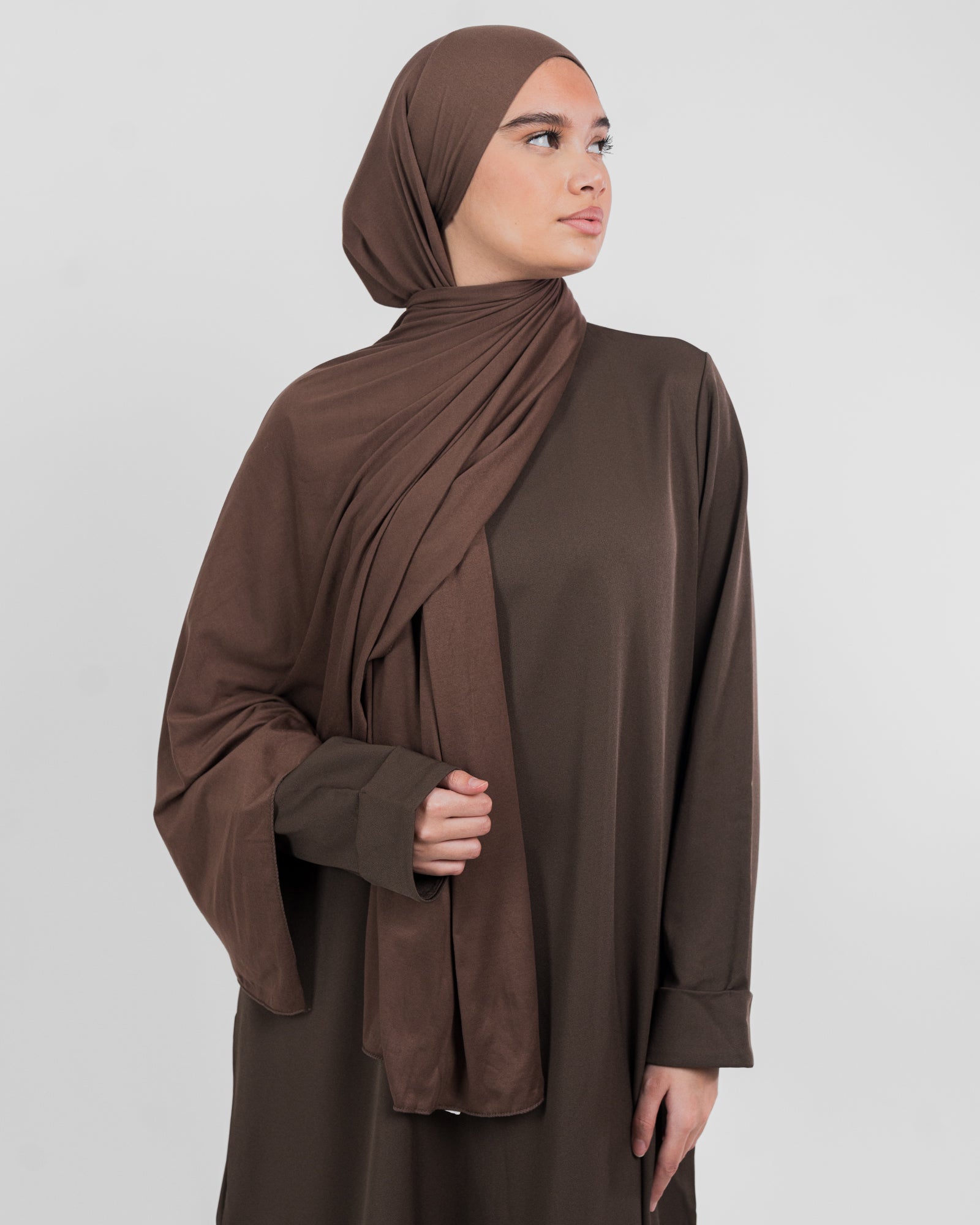 Abaya classique évasée vers le bas