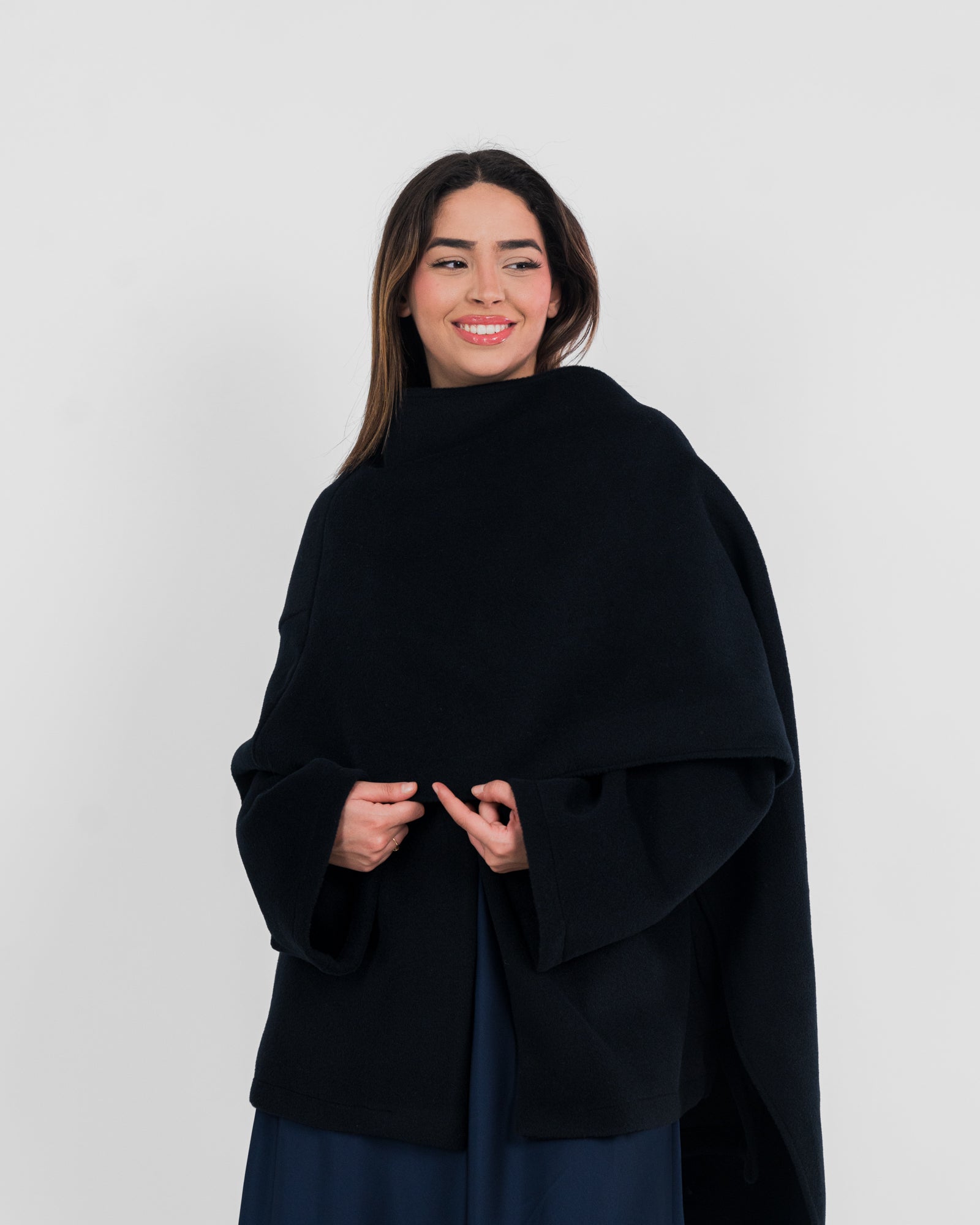 Manteau court avec cape