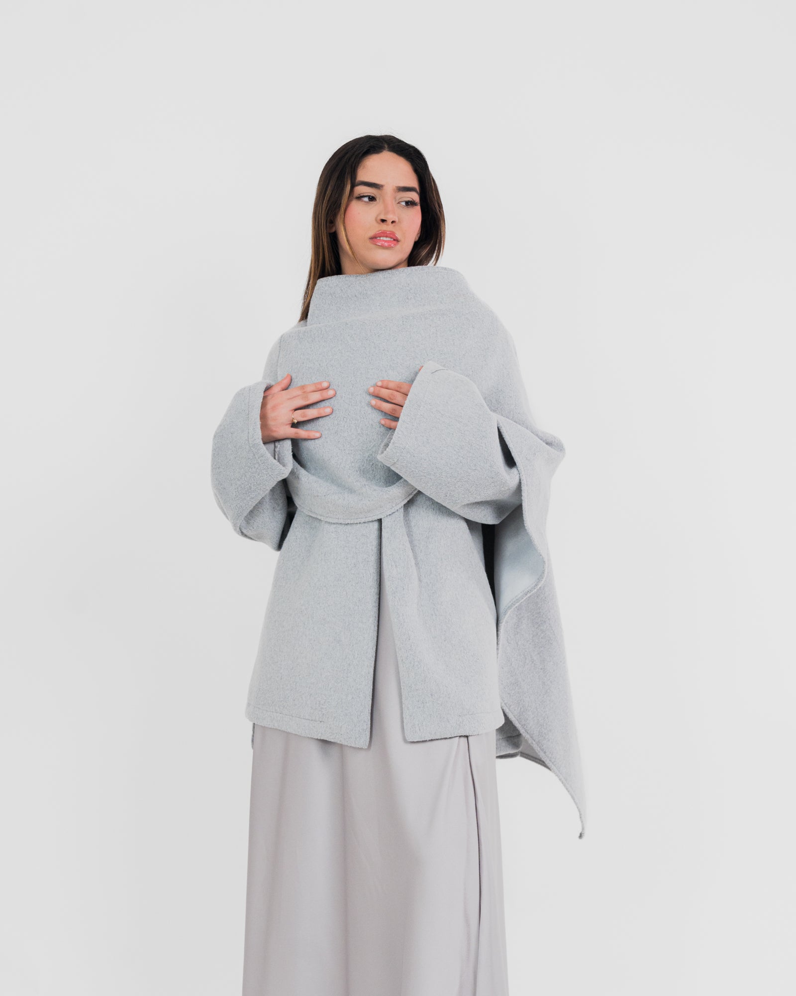Manteau court avec cape