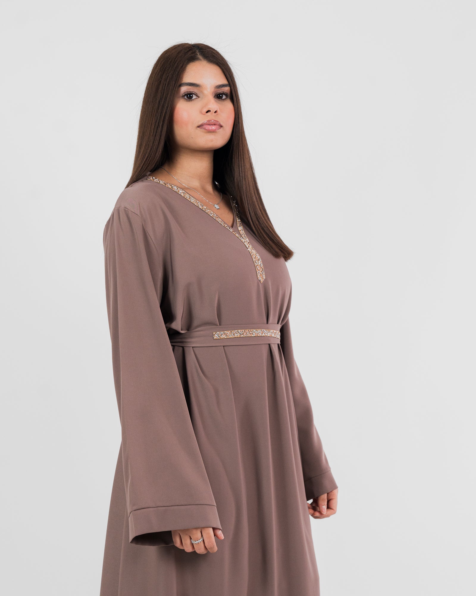 Robe longue col et ceinture en strass