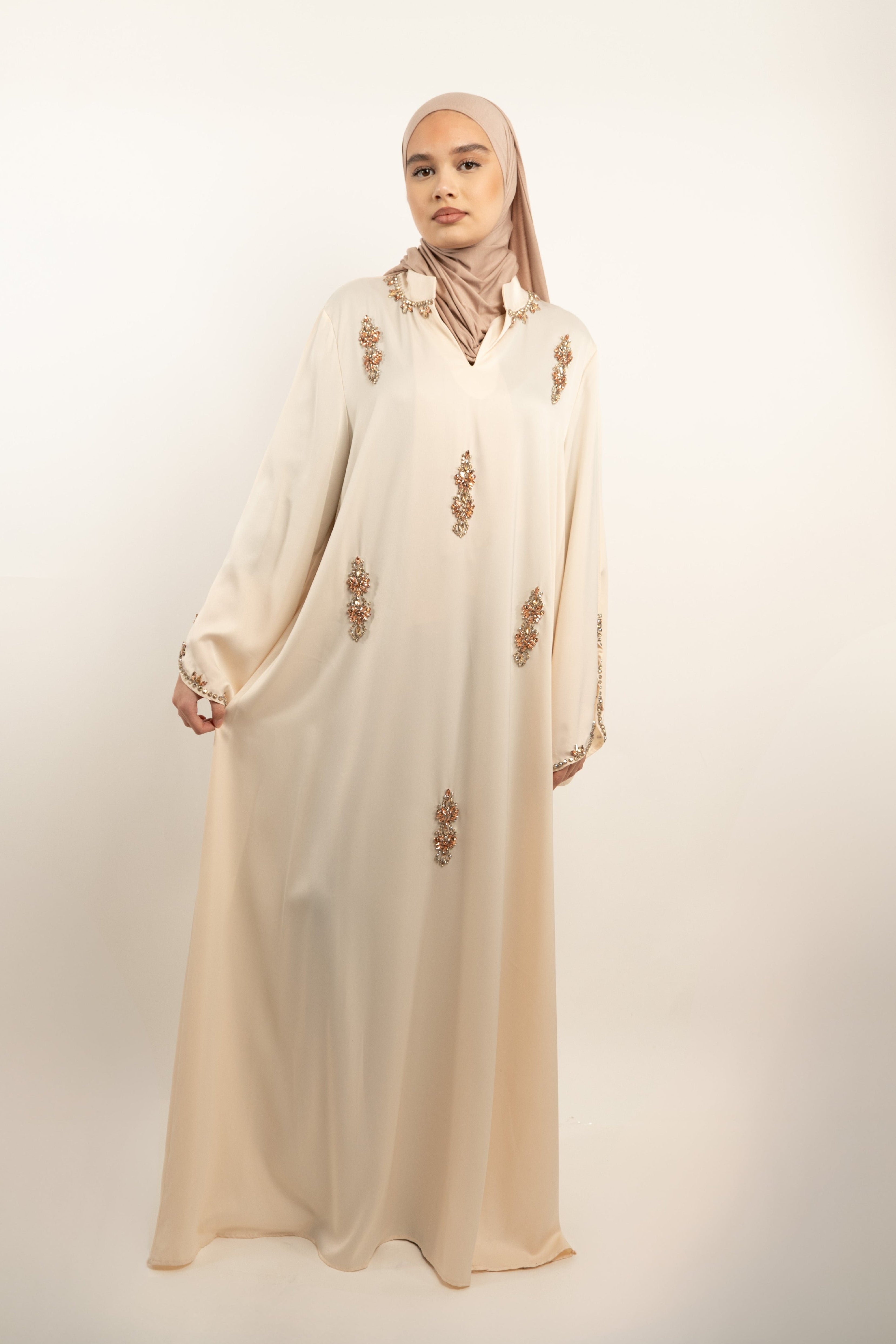 Robe longue royale à strass et pierres