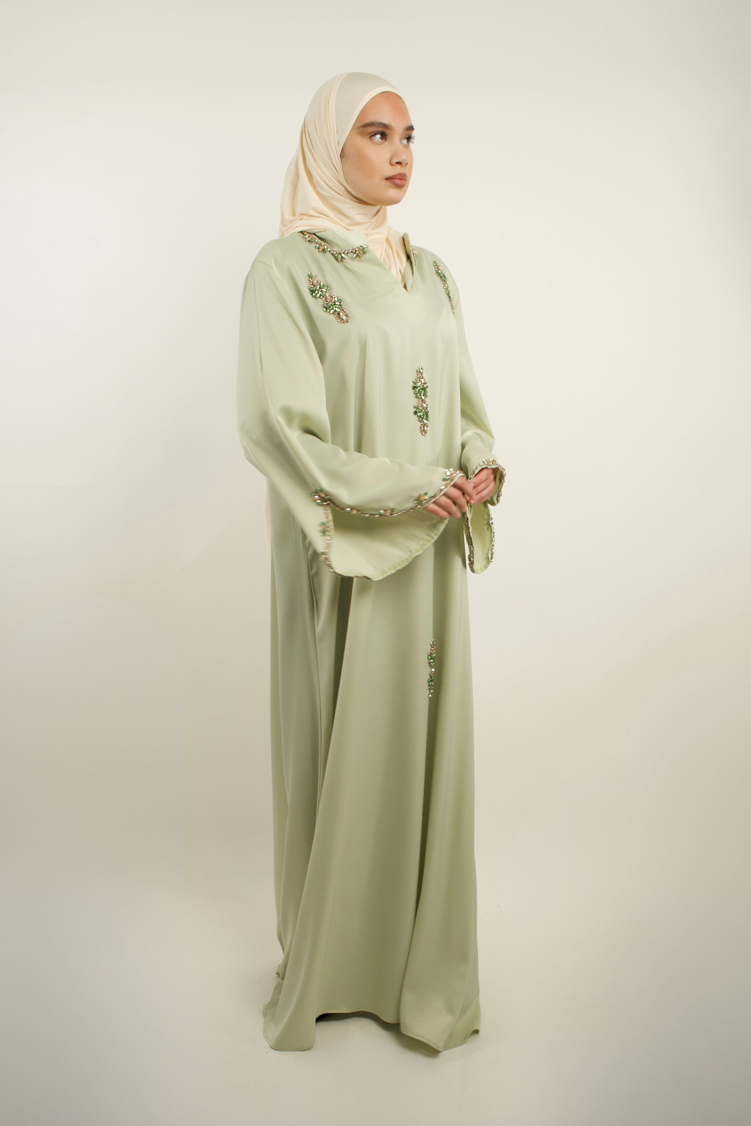 Robe longue royale à strass et pierres