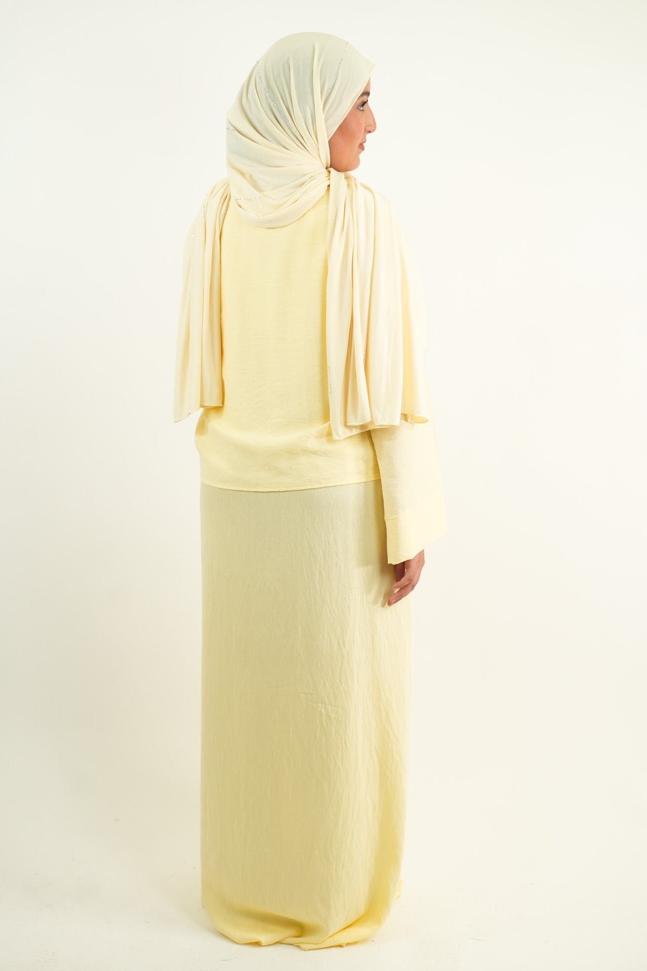 Ensemble robe et haut boutonné doré