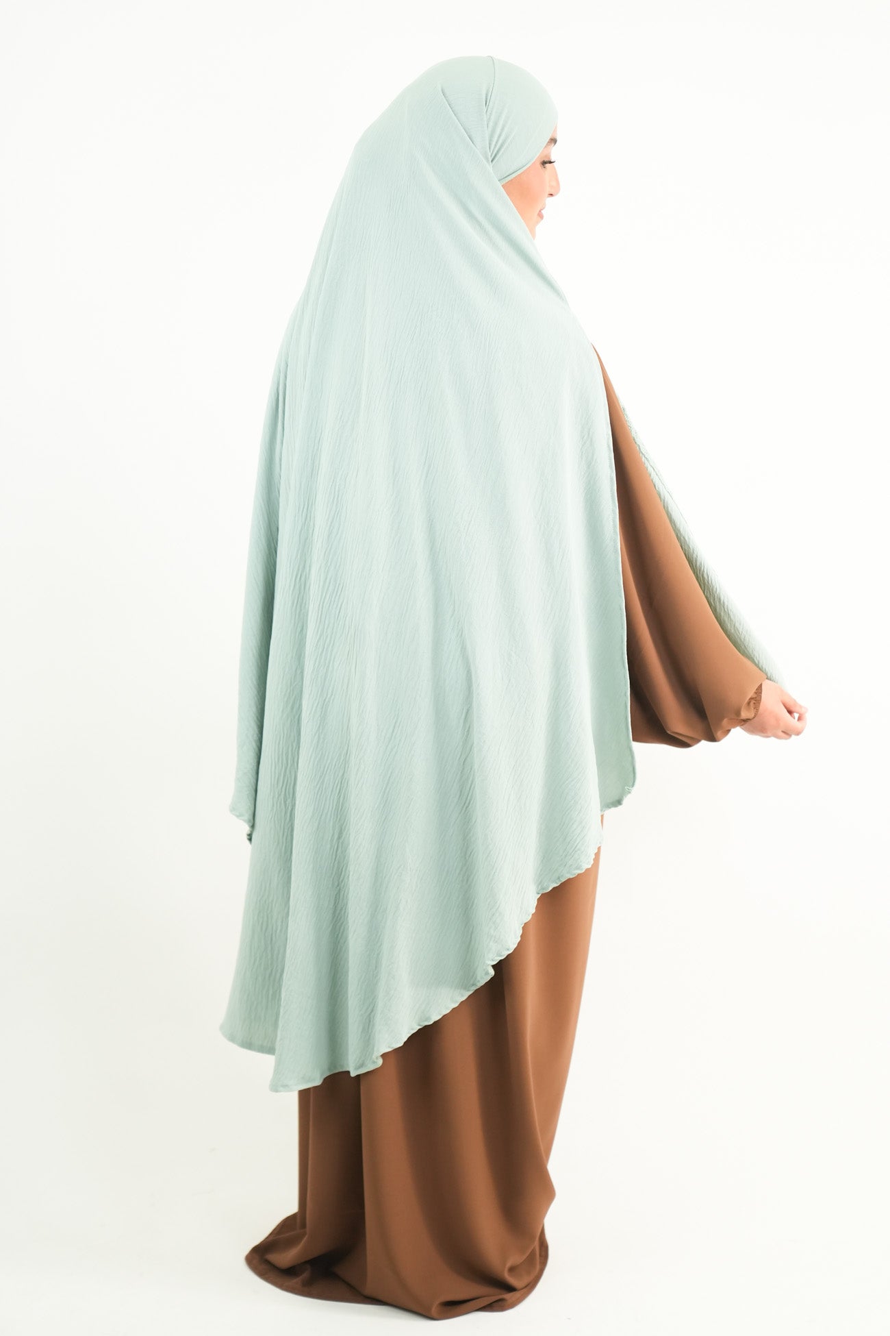 Khimar avec fentes sur les côtés