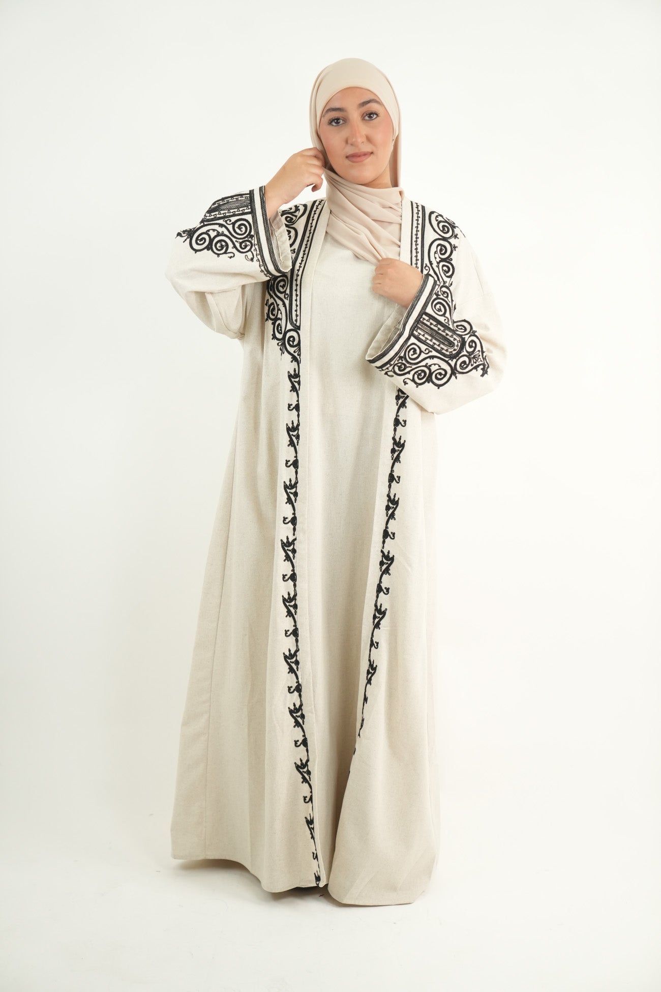 Ensemble robe et kimono brodé
