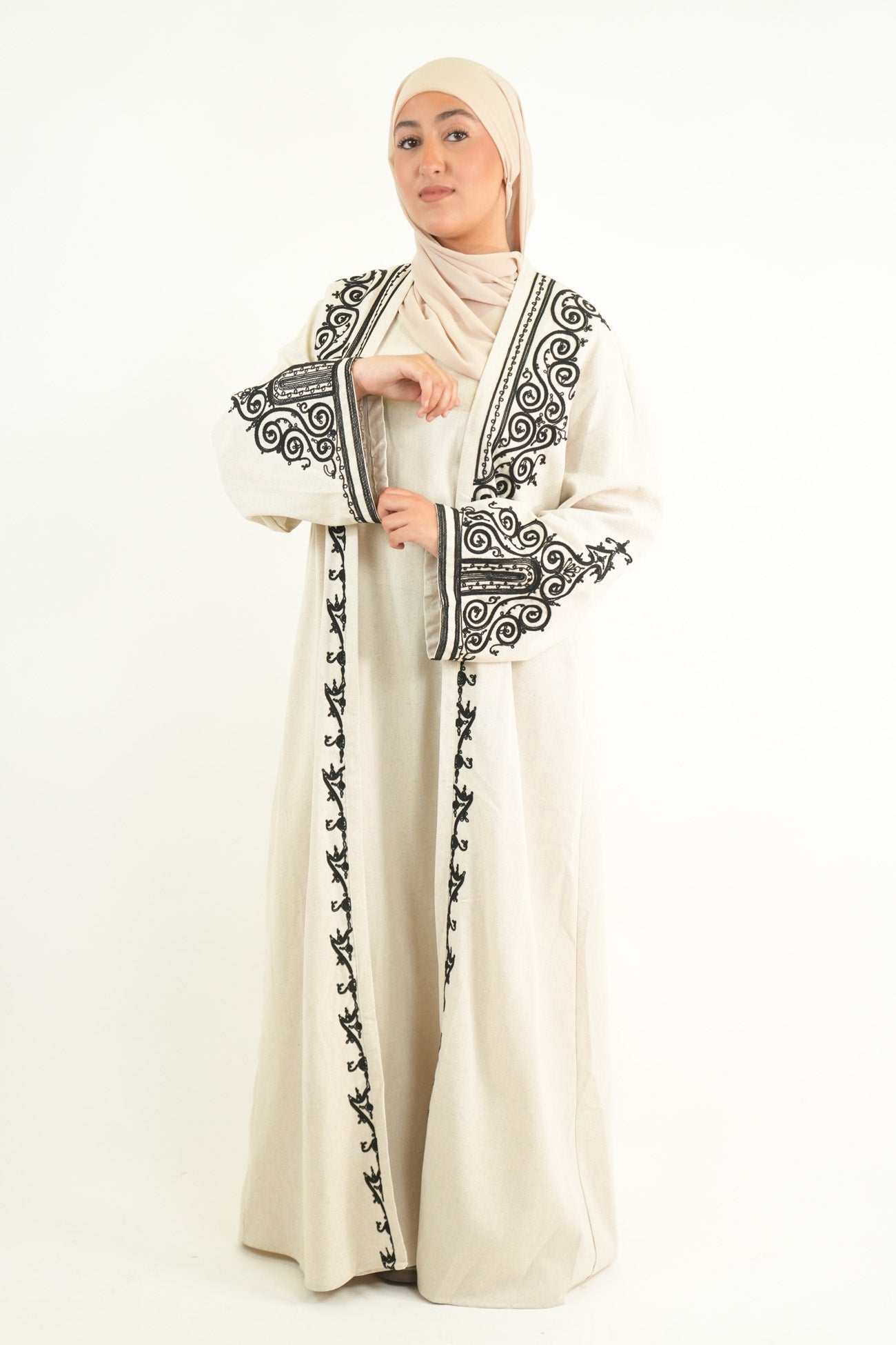 Ensemble robe et kimono brodé