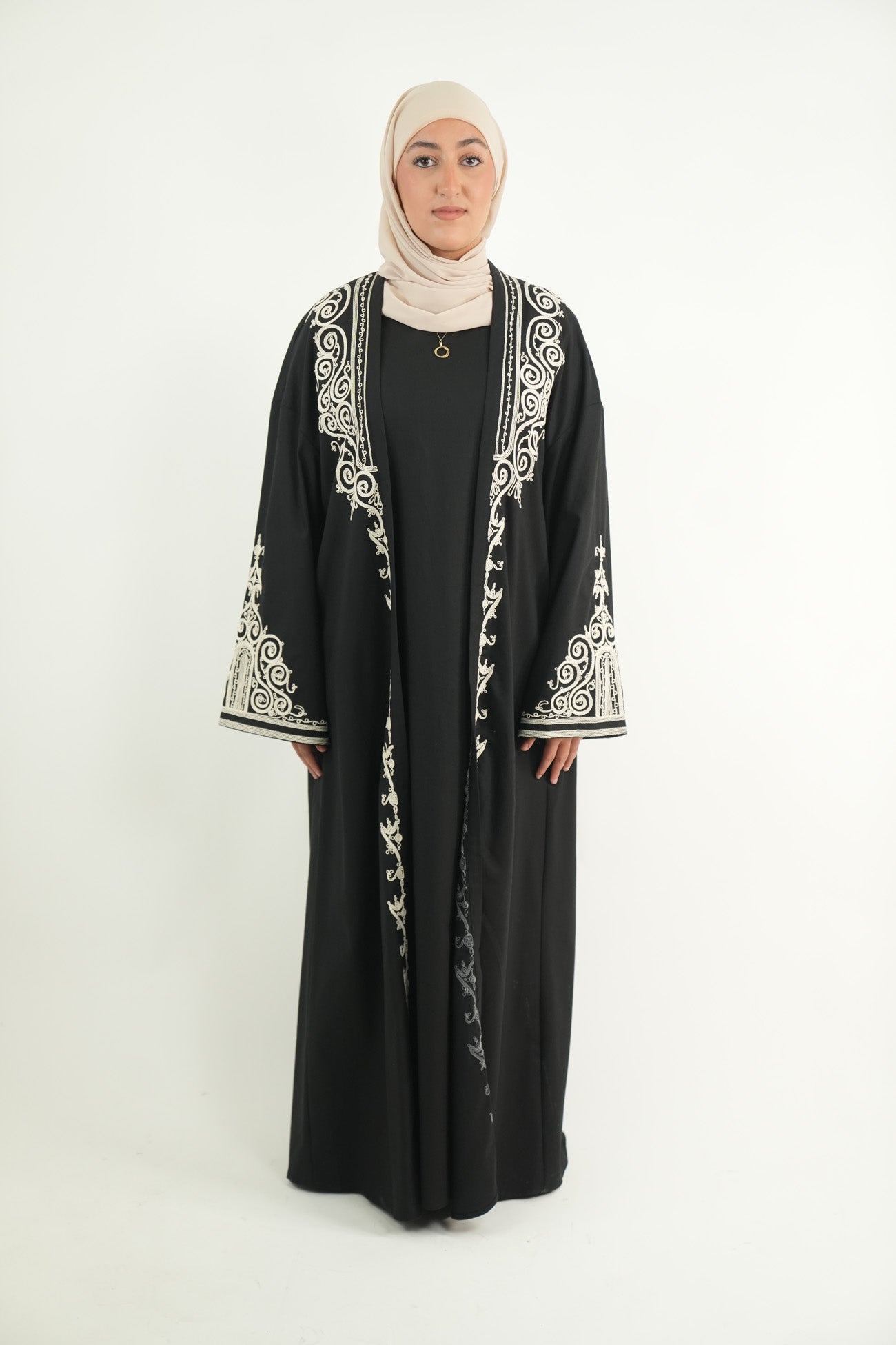 Ensemble robe et kimono brodé