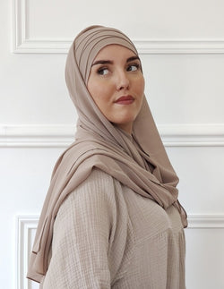 Chiffon hijab with 3-band slip-on cup