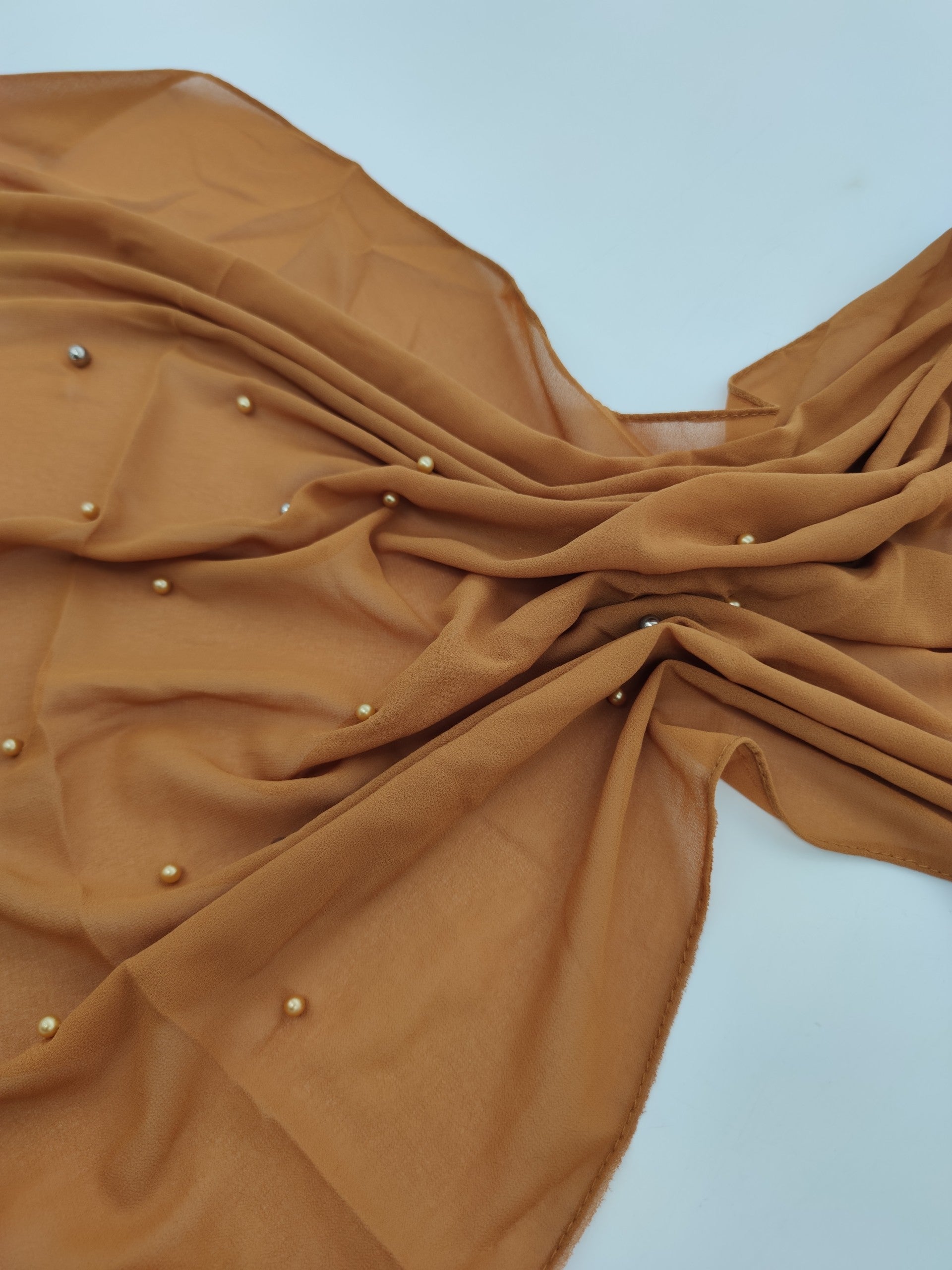 Hijab mousseline à perle avec bonnet intégré