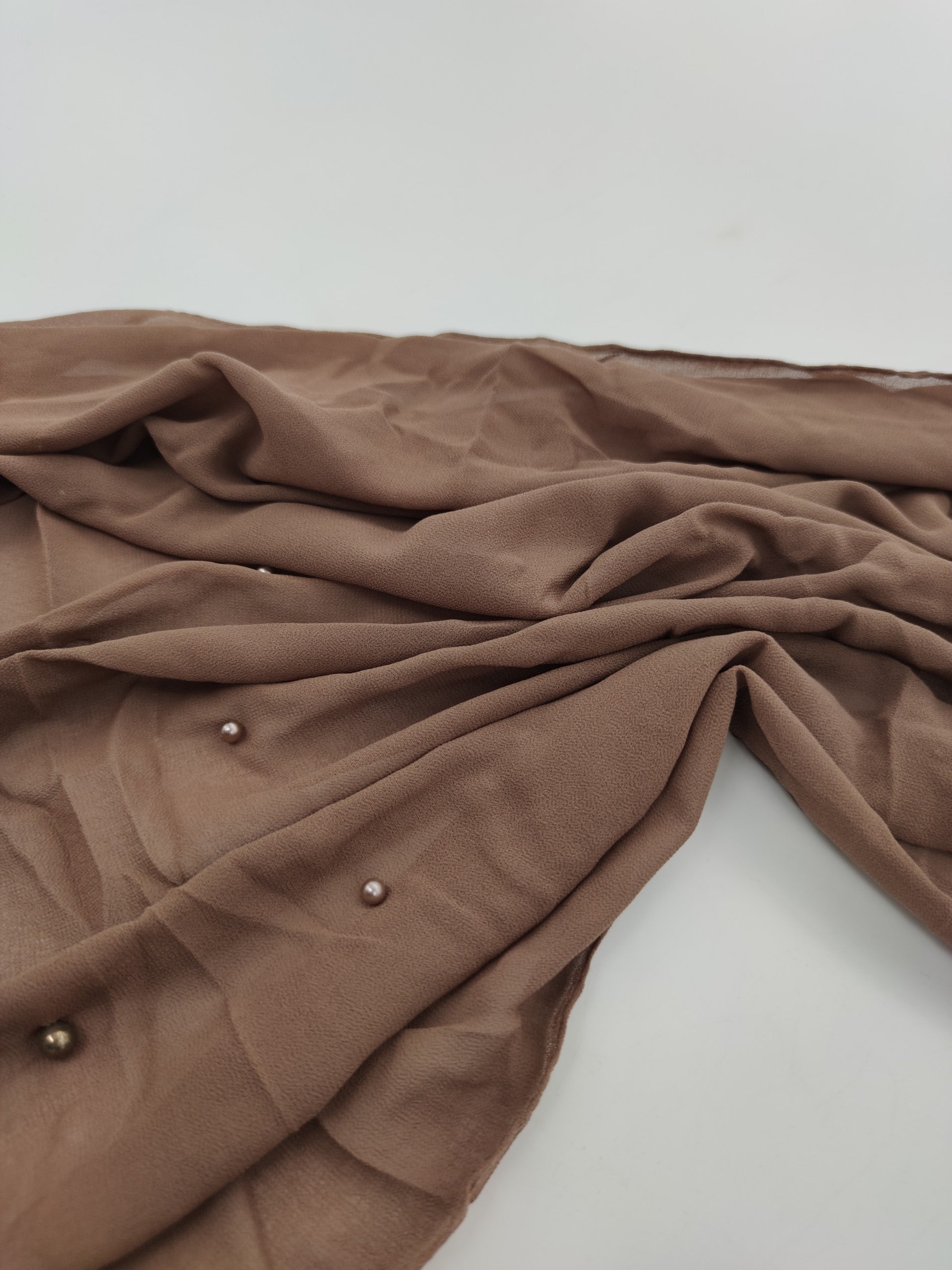 Hijab mousseline à perle avec bonnet intégré